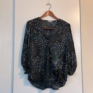Maurice’s Blue Pattered Blouse. Quarter Length Sleeve. Size S.